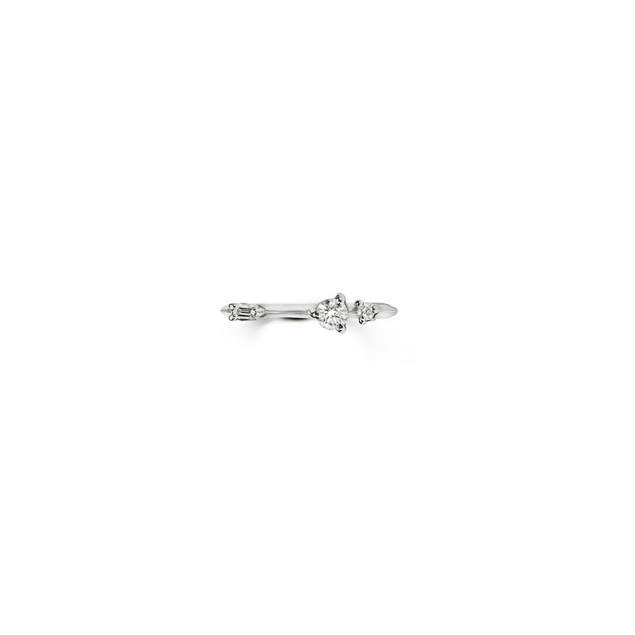 Anello 'Balanace' in oro bianco con baguette